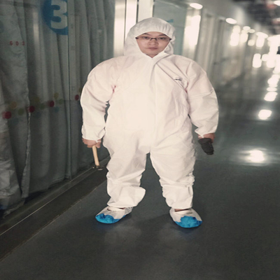 SMSの使い捨て可能な保護つなぎ服の非編まれた保護つなぎ服のスーツ
